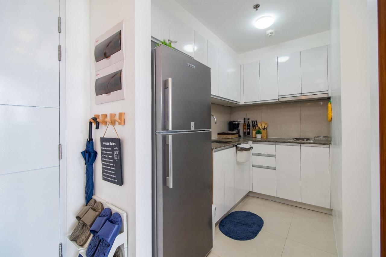 Omp 15c-t2, Seaview, Pool & Access, Near Airport, Fast Wi-fi, Netflix Apartment *
