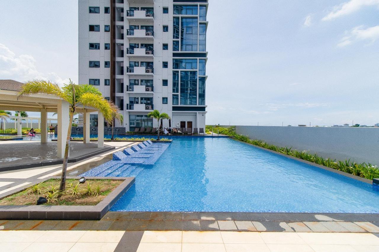 Omp 15c-t2, Seaview, Pool & Access, Near Airport, Fast Wi-fi, Netflix
