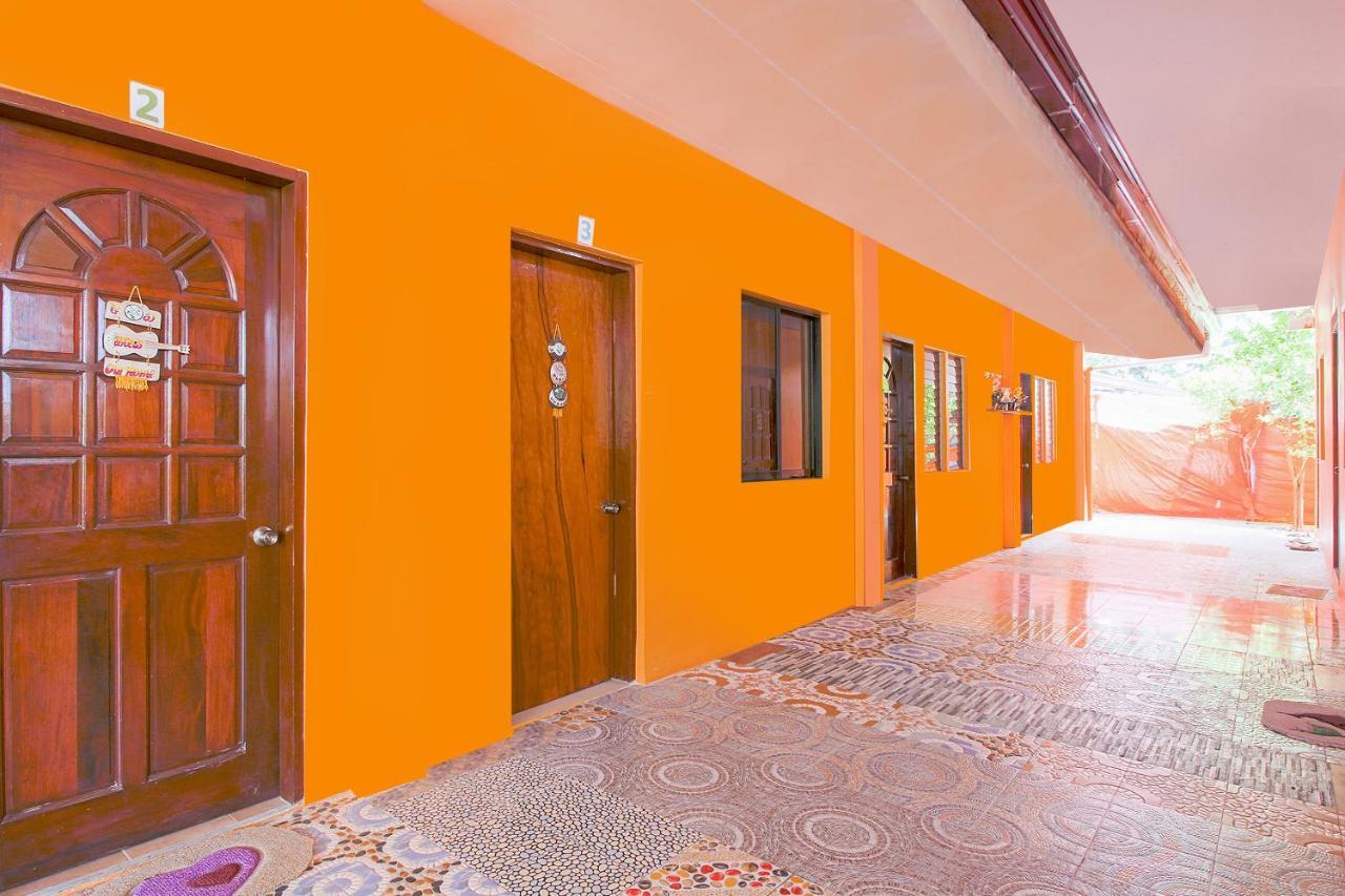 Hotel Oyo 770 J5 & Restobar