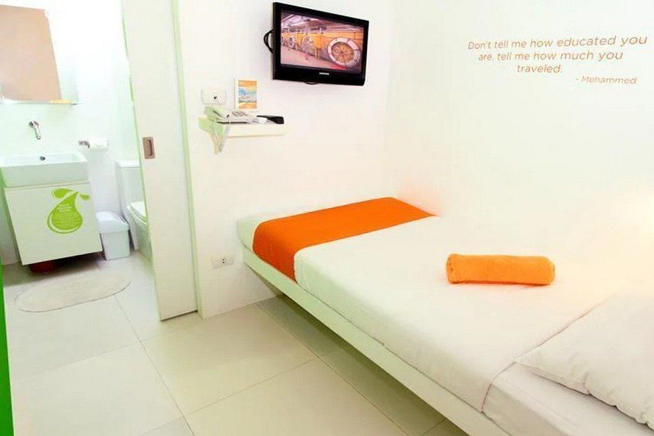 Islands - Uptown Hotel 2*
