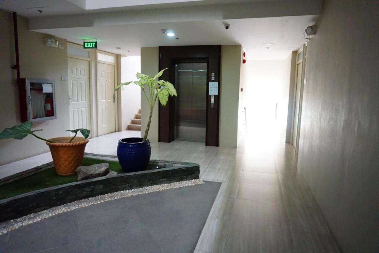 Cozy Unit 5mins From Mactan Cebu Int'l Airport With Netflix Apartment