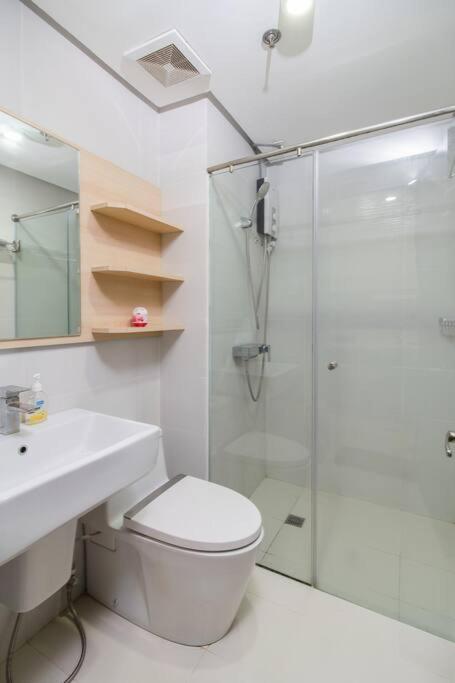 The 22q Studio Uptown Cebu- Baseline Premier Apartment