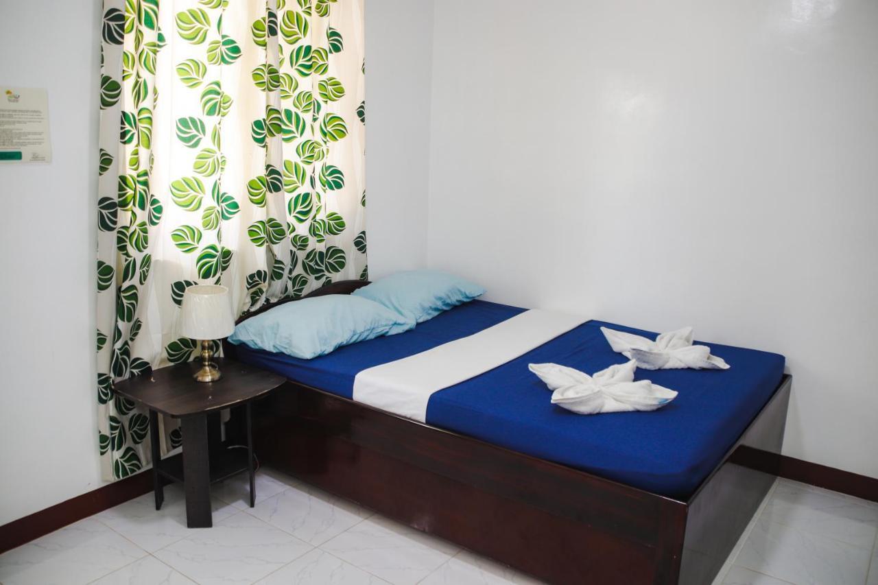 Pofer Beach San Remigio (Cebu)