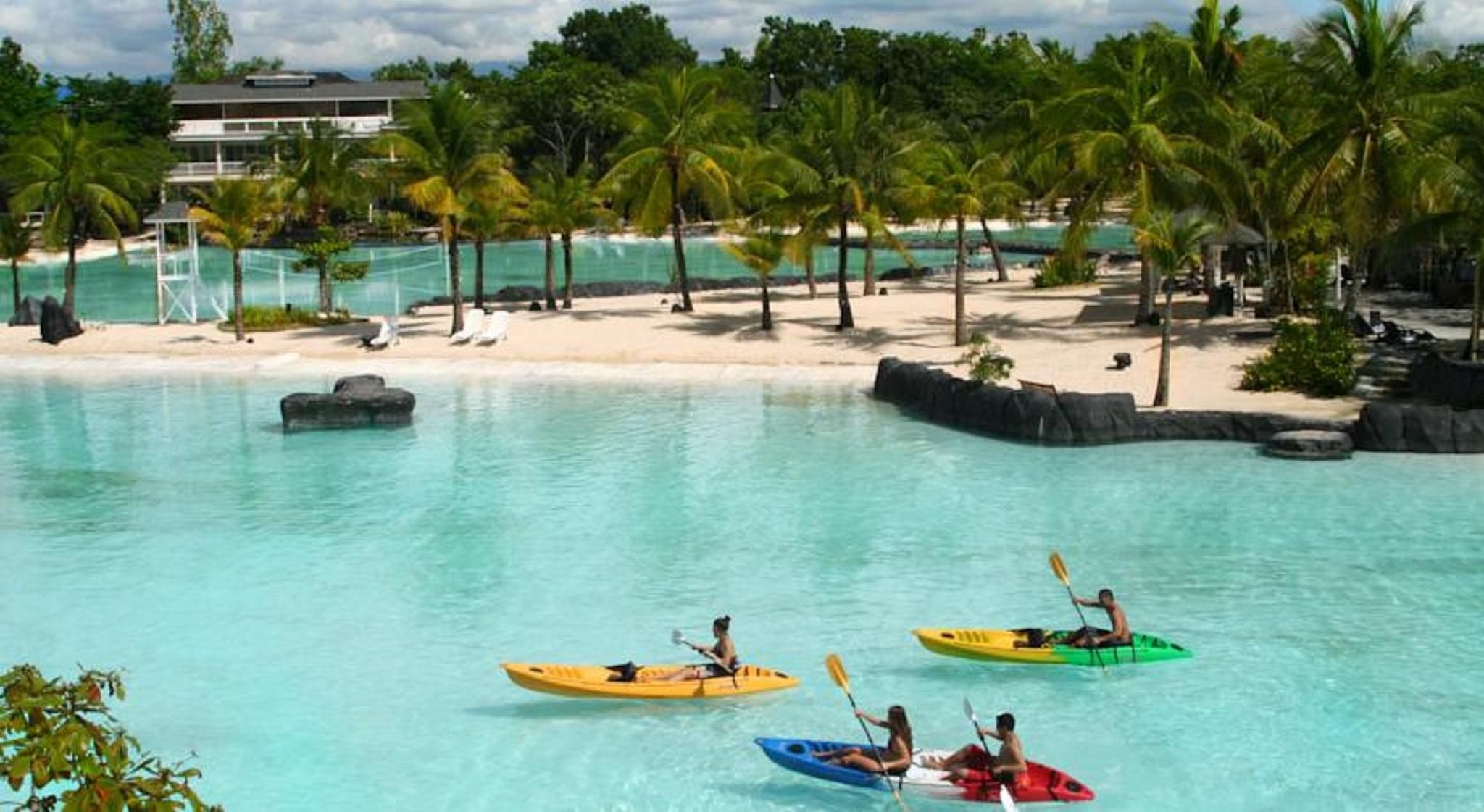 Resort Plantation Bay And Lapu-Lapu City