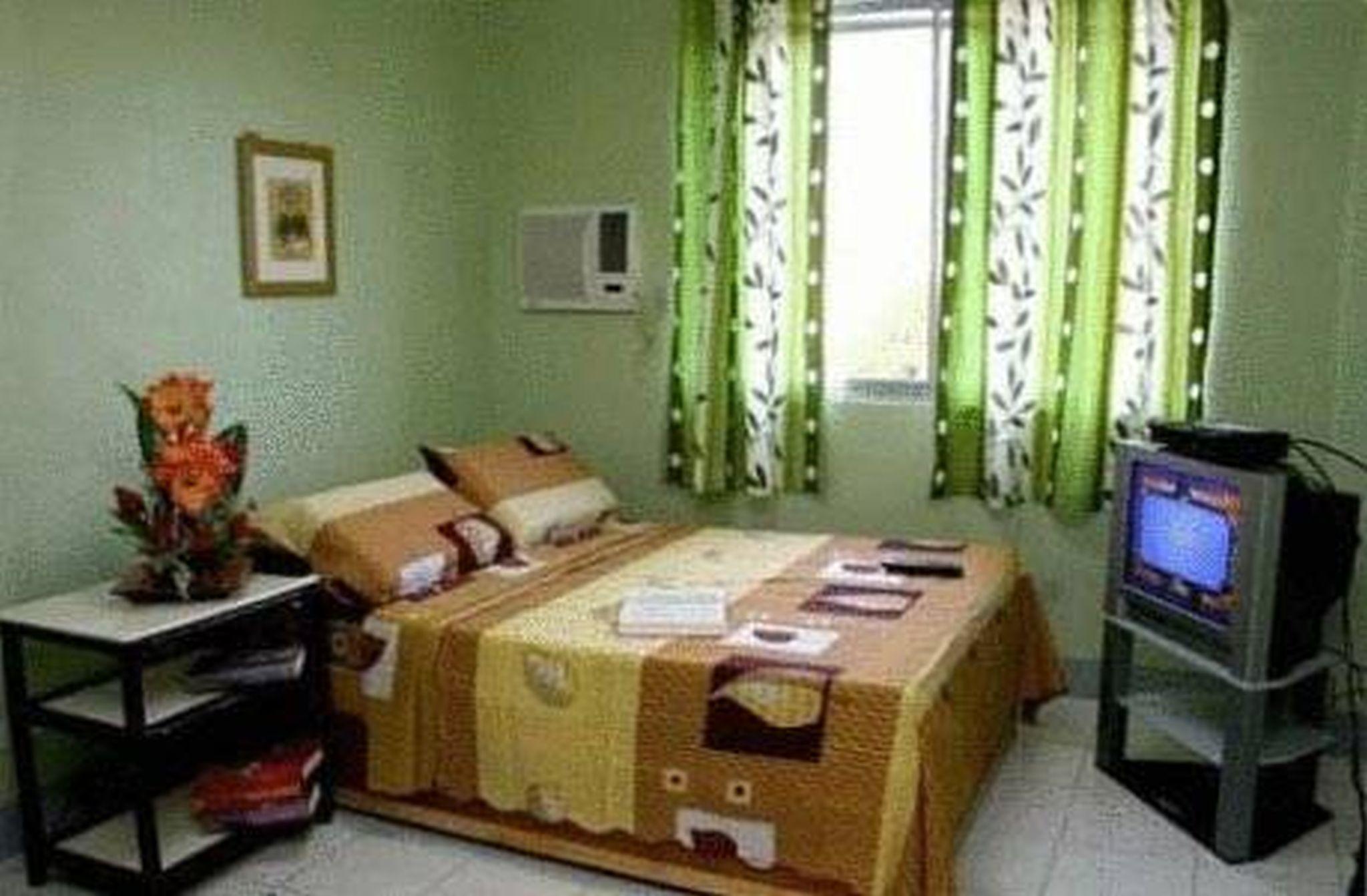 bahay-panuluyan Pacific Pensionne 2*