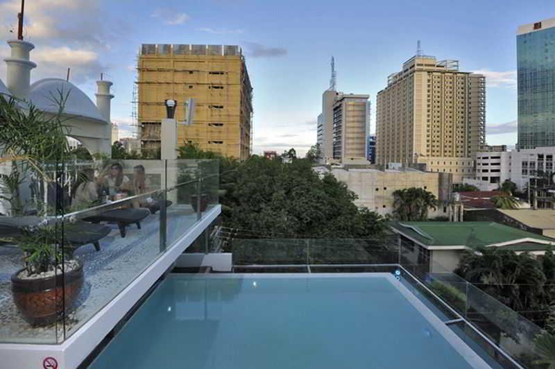 Wellcome 3* Cebu