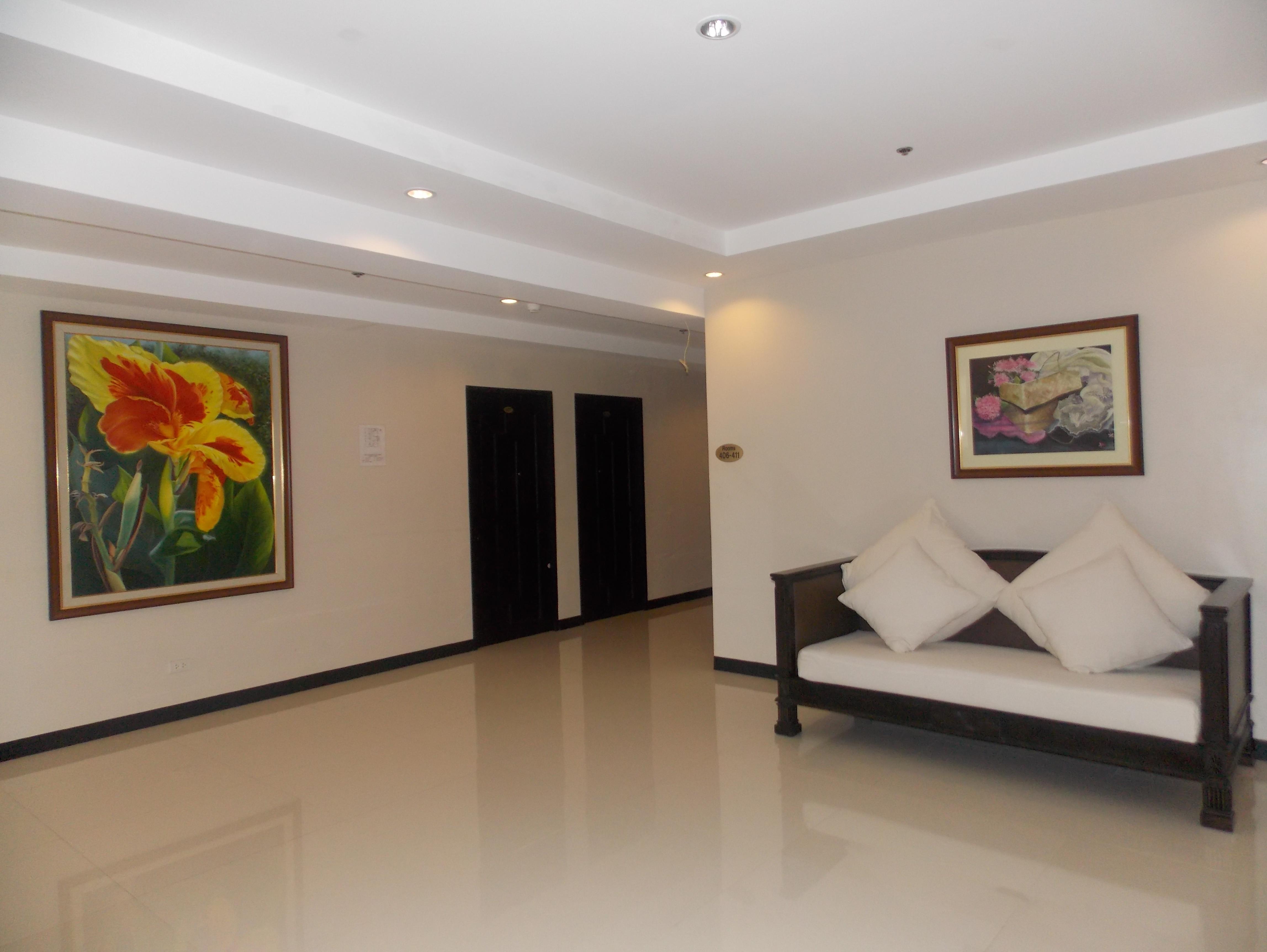 Main & 2* Cebu