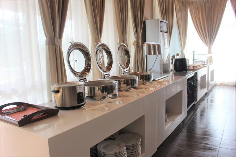 La Mirada Hotel 2*