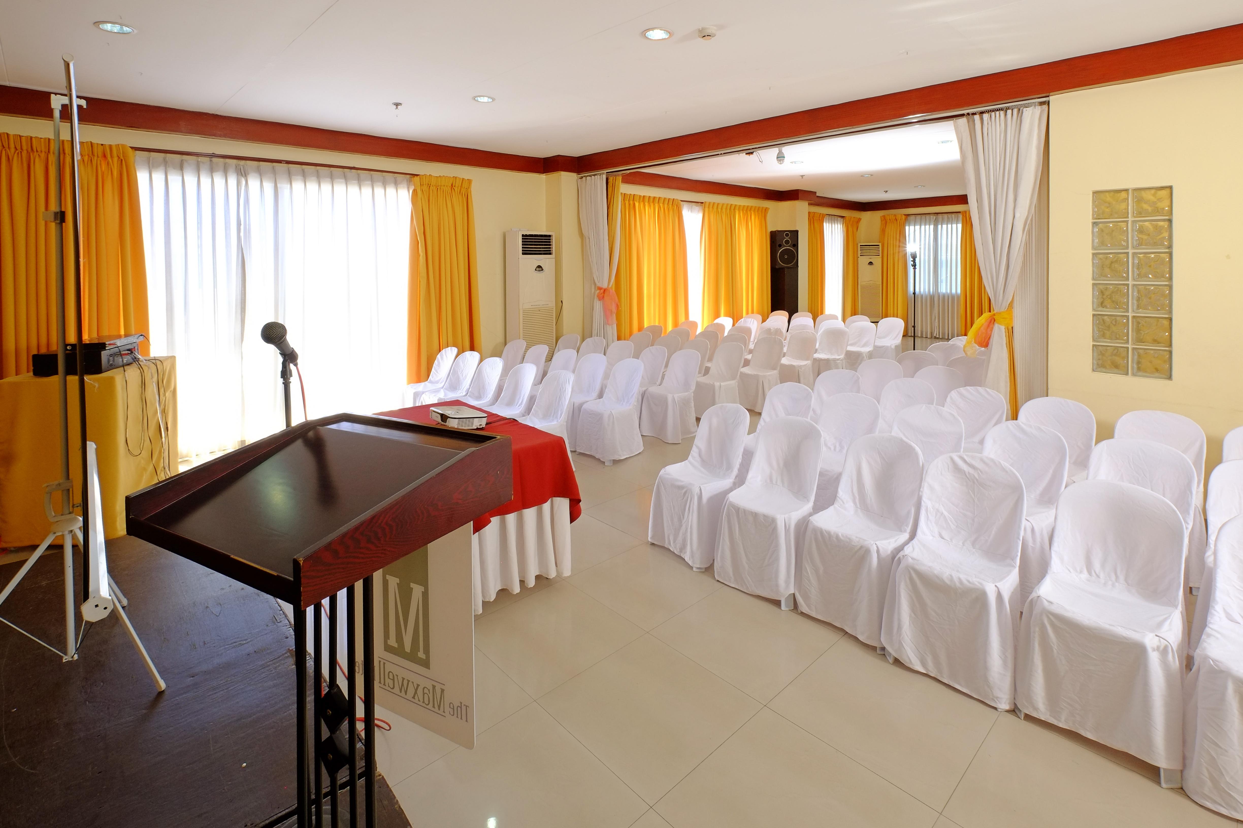 Oyo 187 The Maxwell Cebu