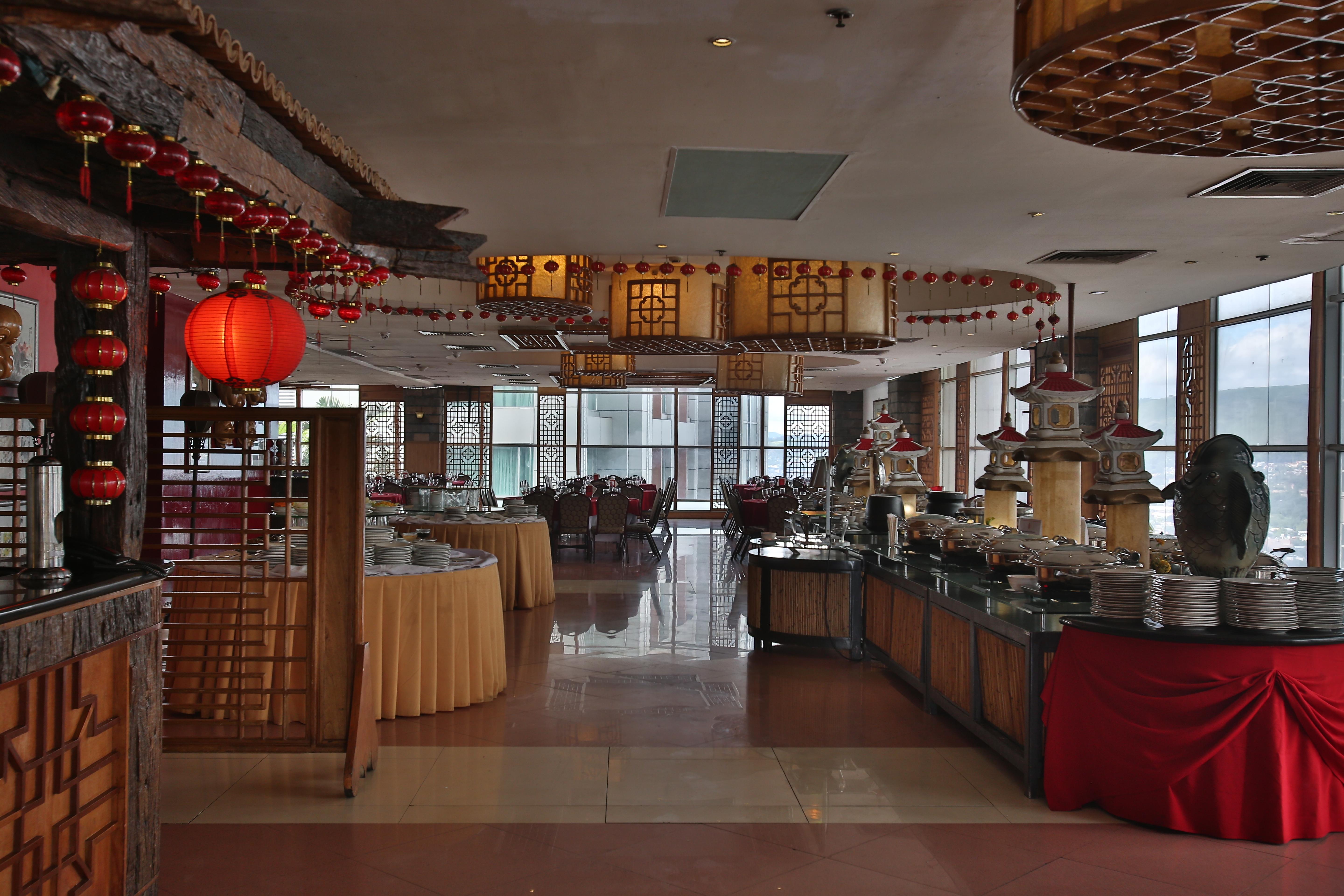 Hotel Crown Regency & Towers