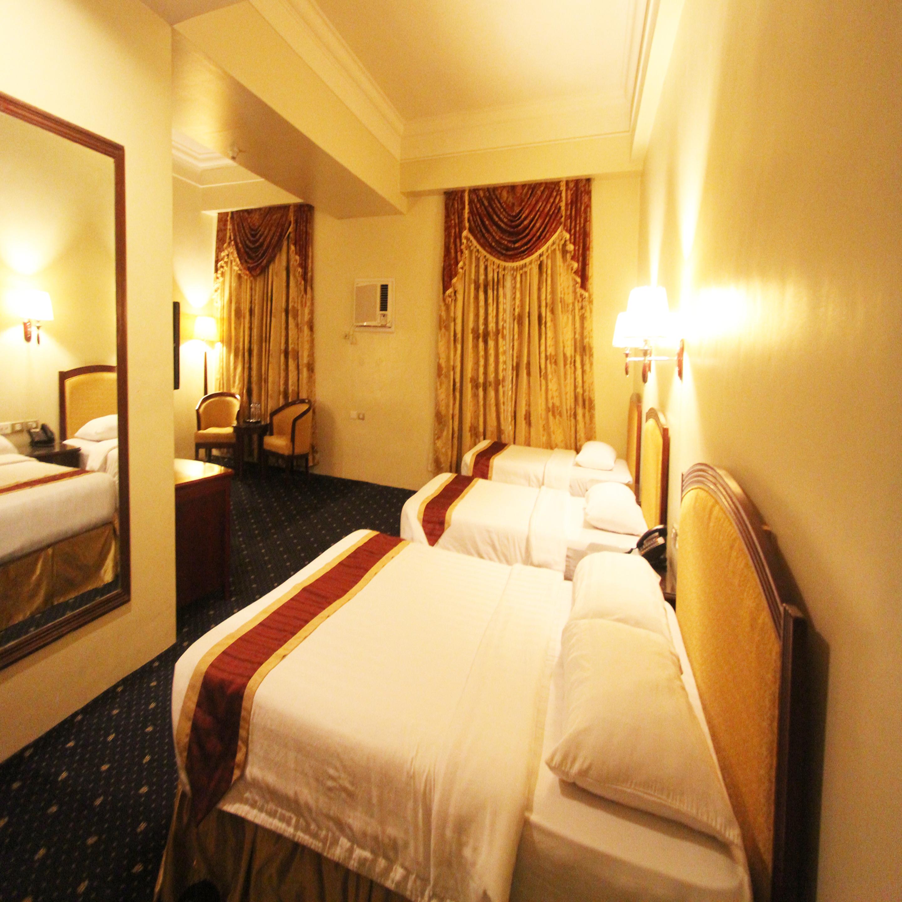 Sarrosa International And Residential Hotel