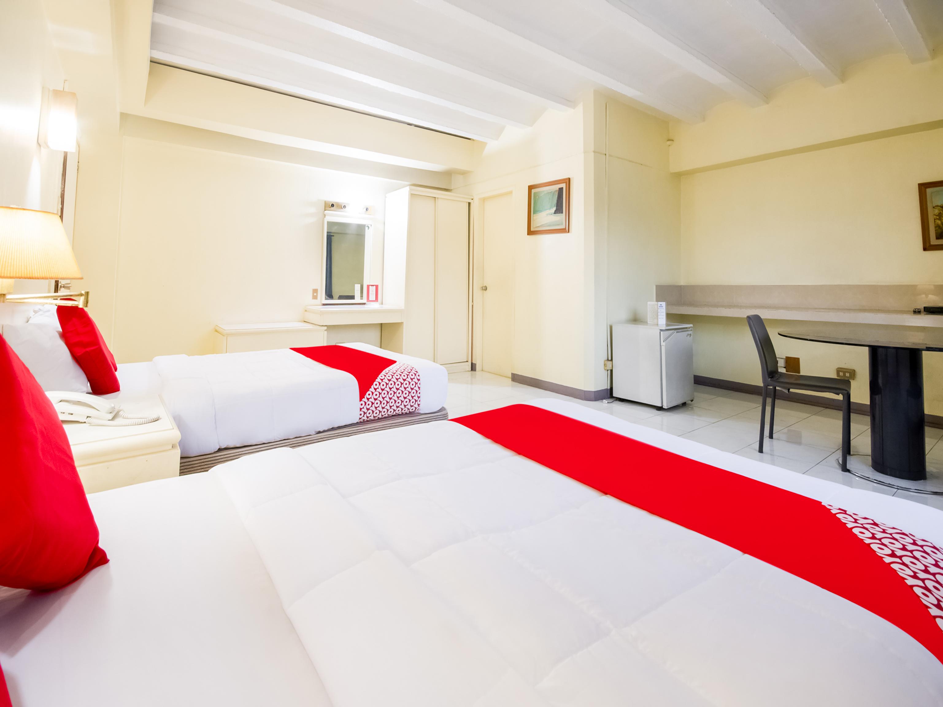 Fords Cebu Hotel