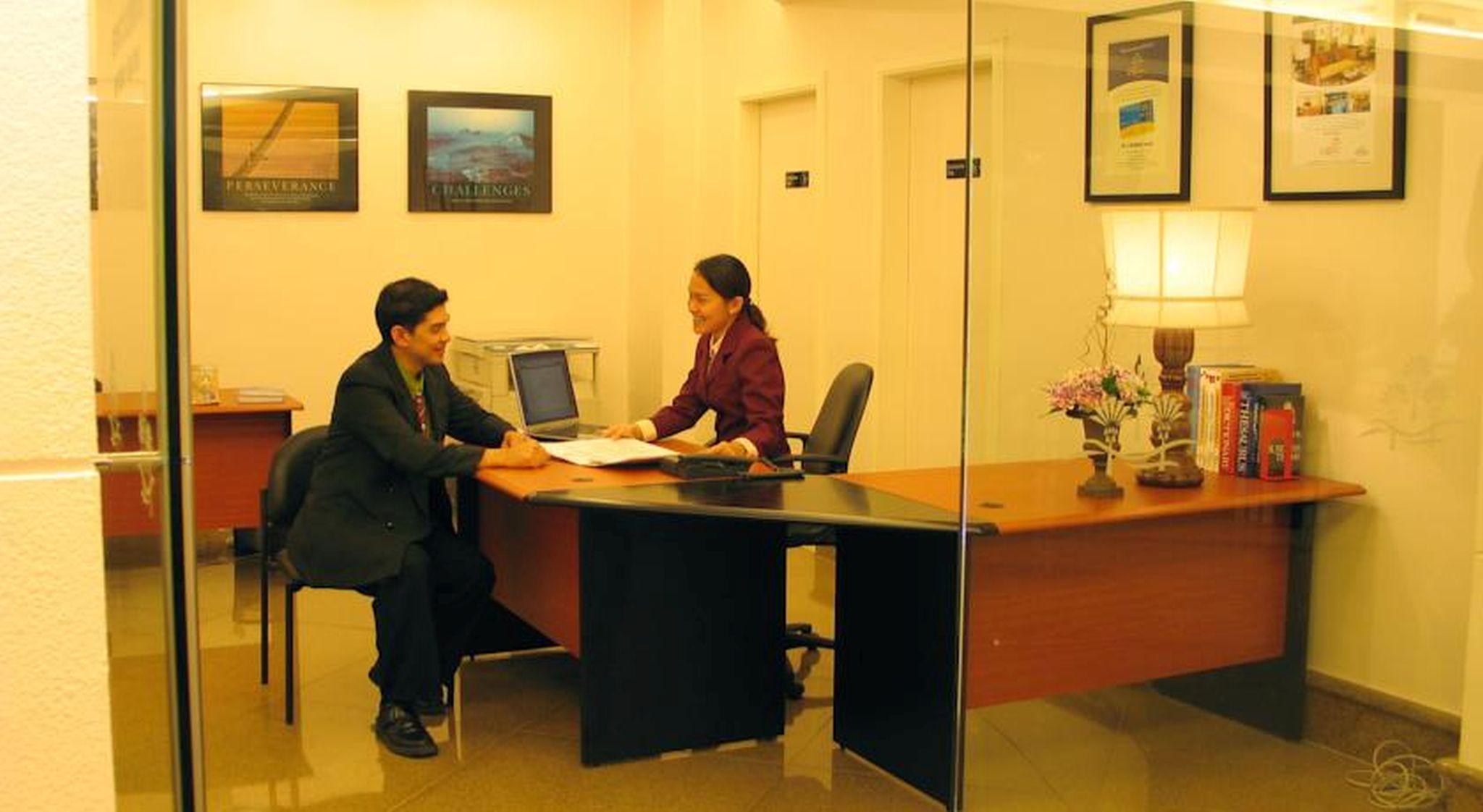 Crown Regency Mactan Hotel
