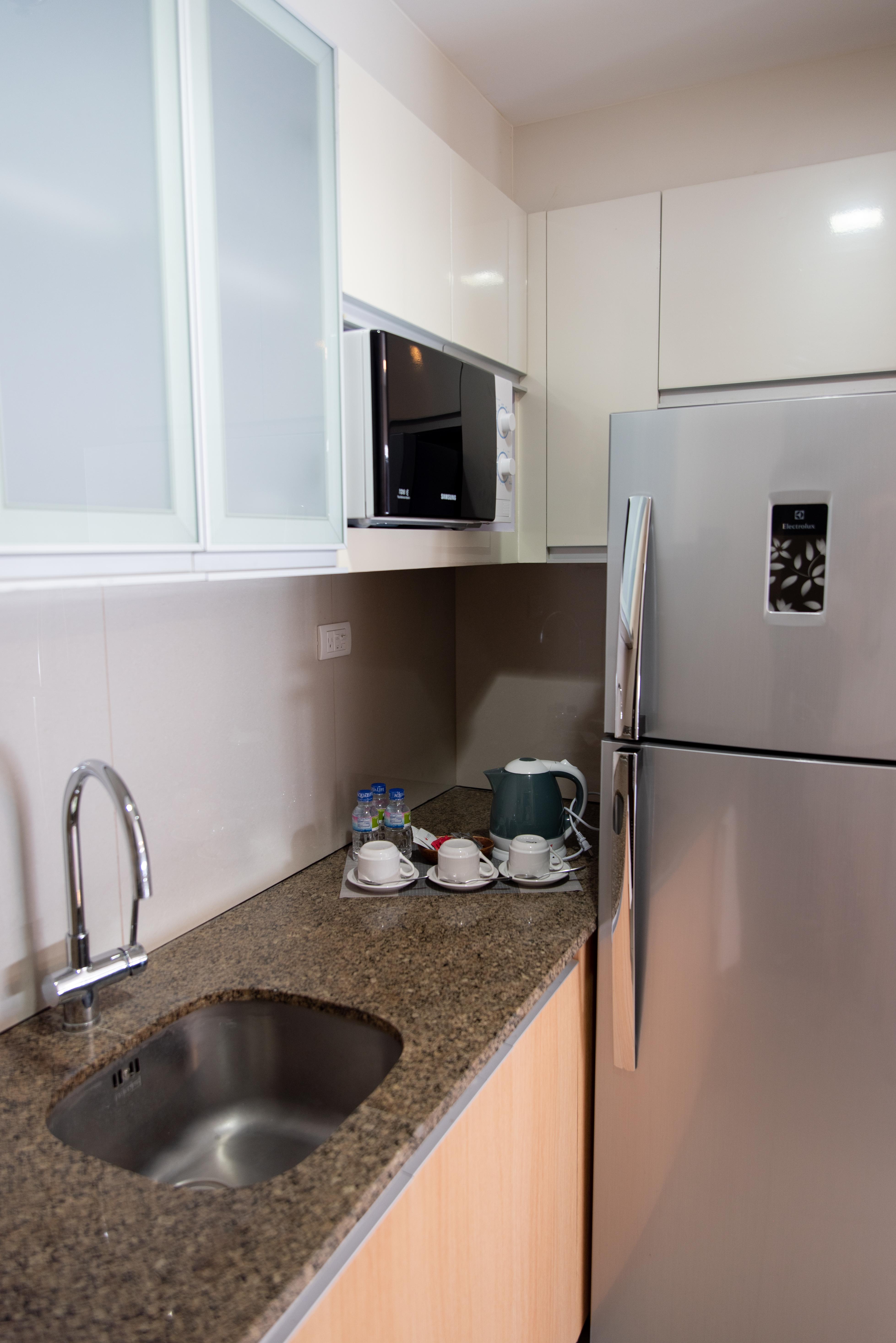 8 Newtown Boulevard Apartment *
