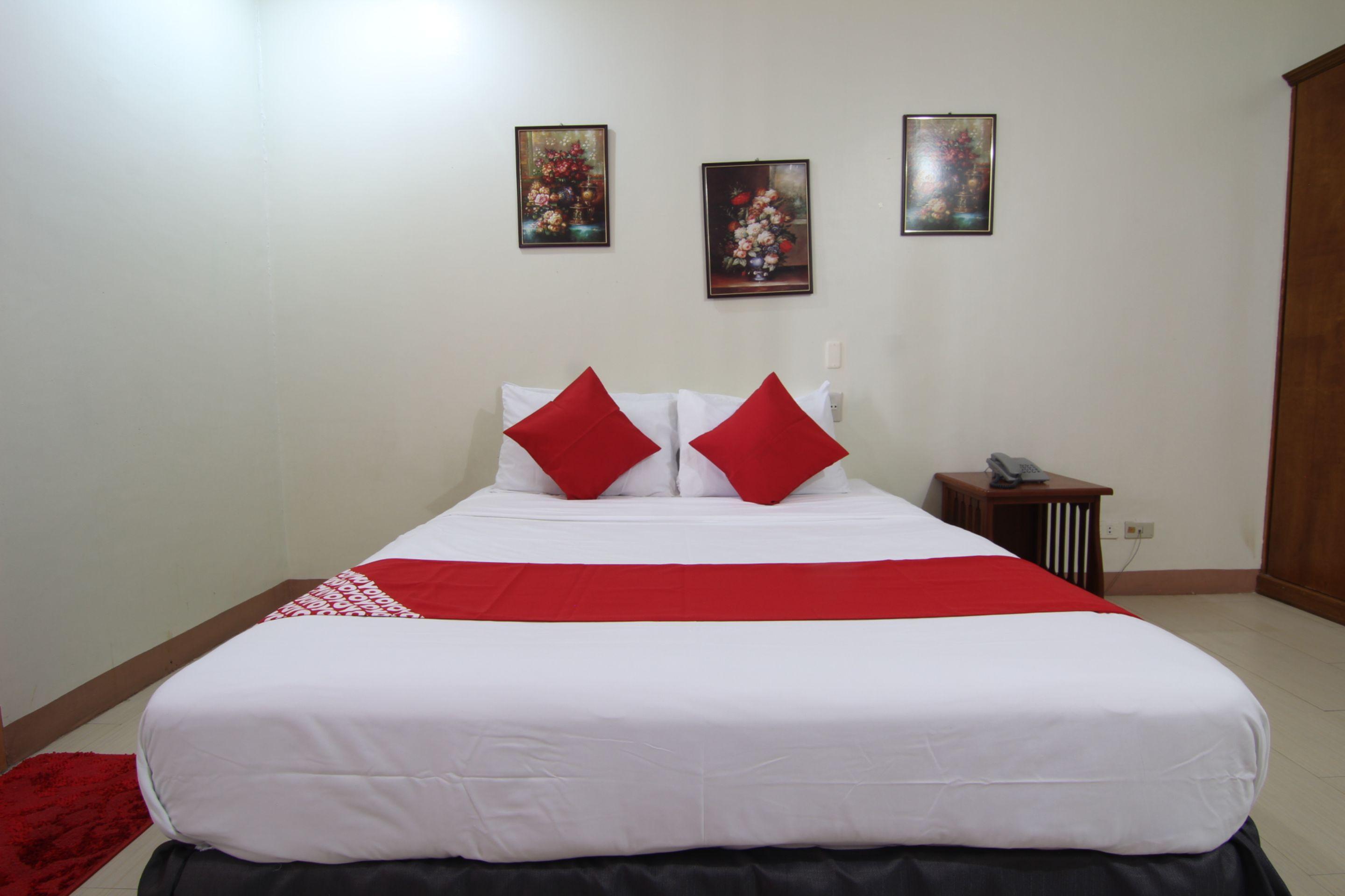 Oyo 130 Jy Crown Palace Cebu