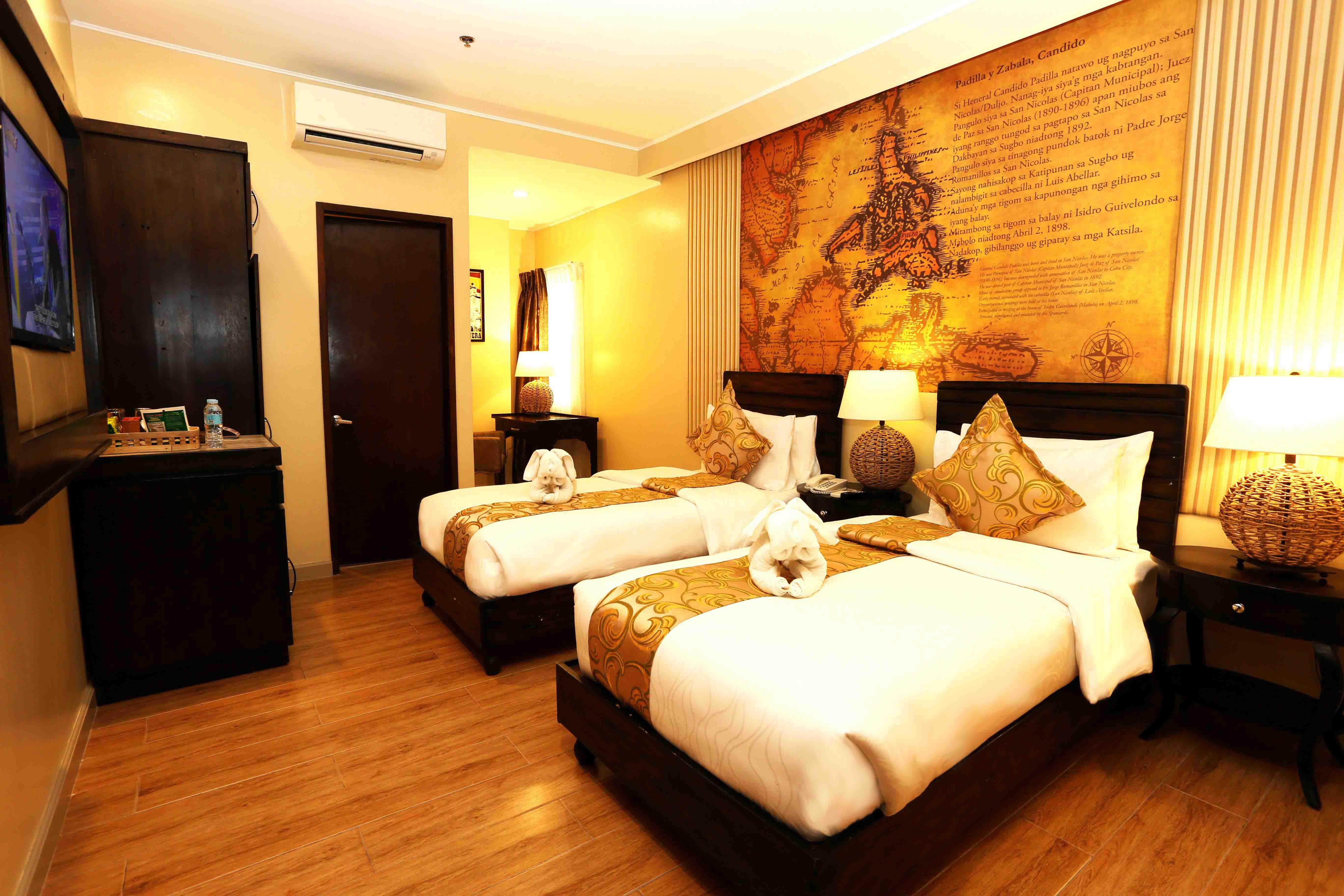Hotel Palm Grass