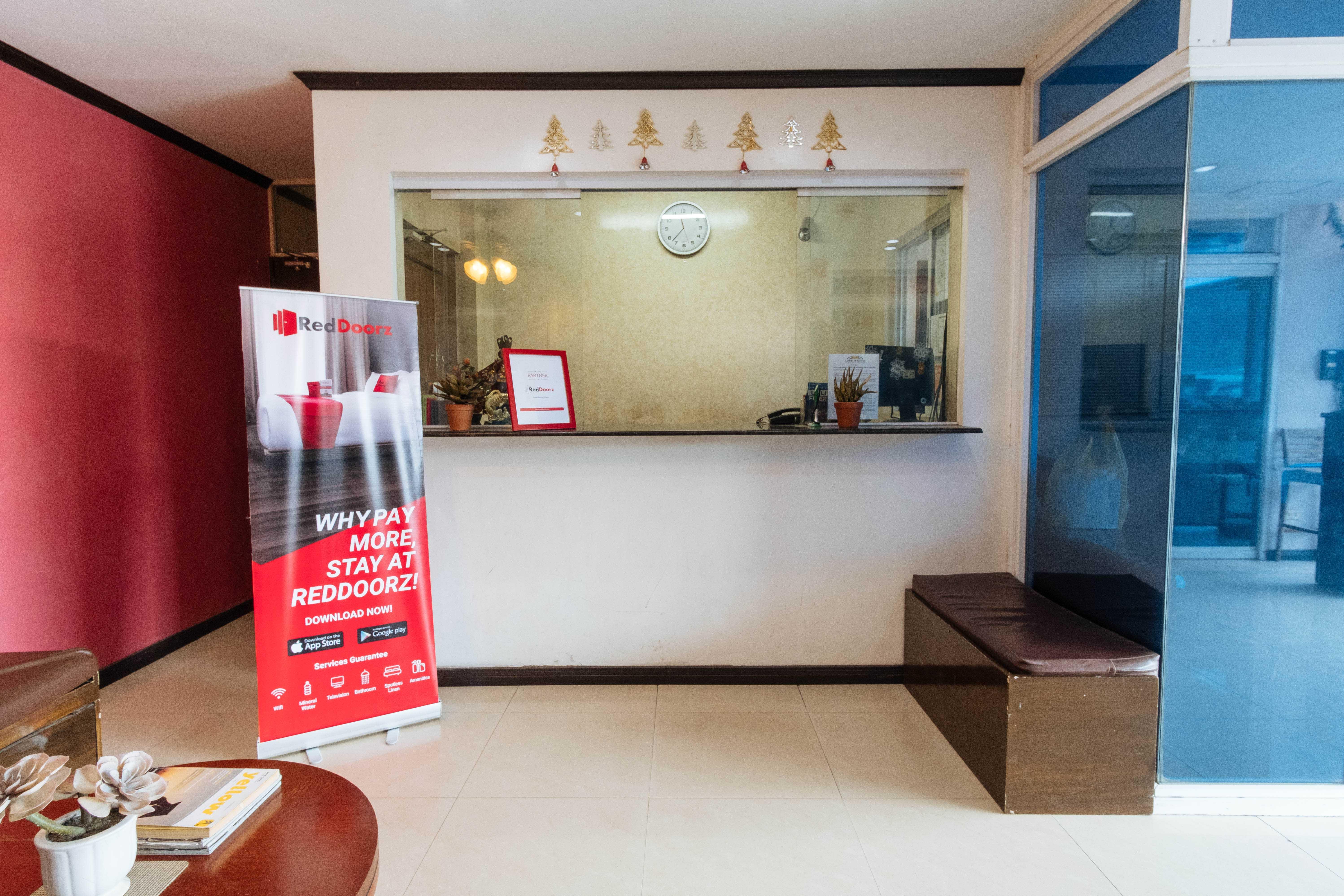 Hotel Reddoorz @ Bonifacio St 2*
