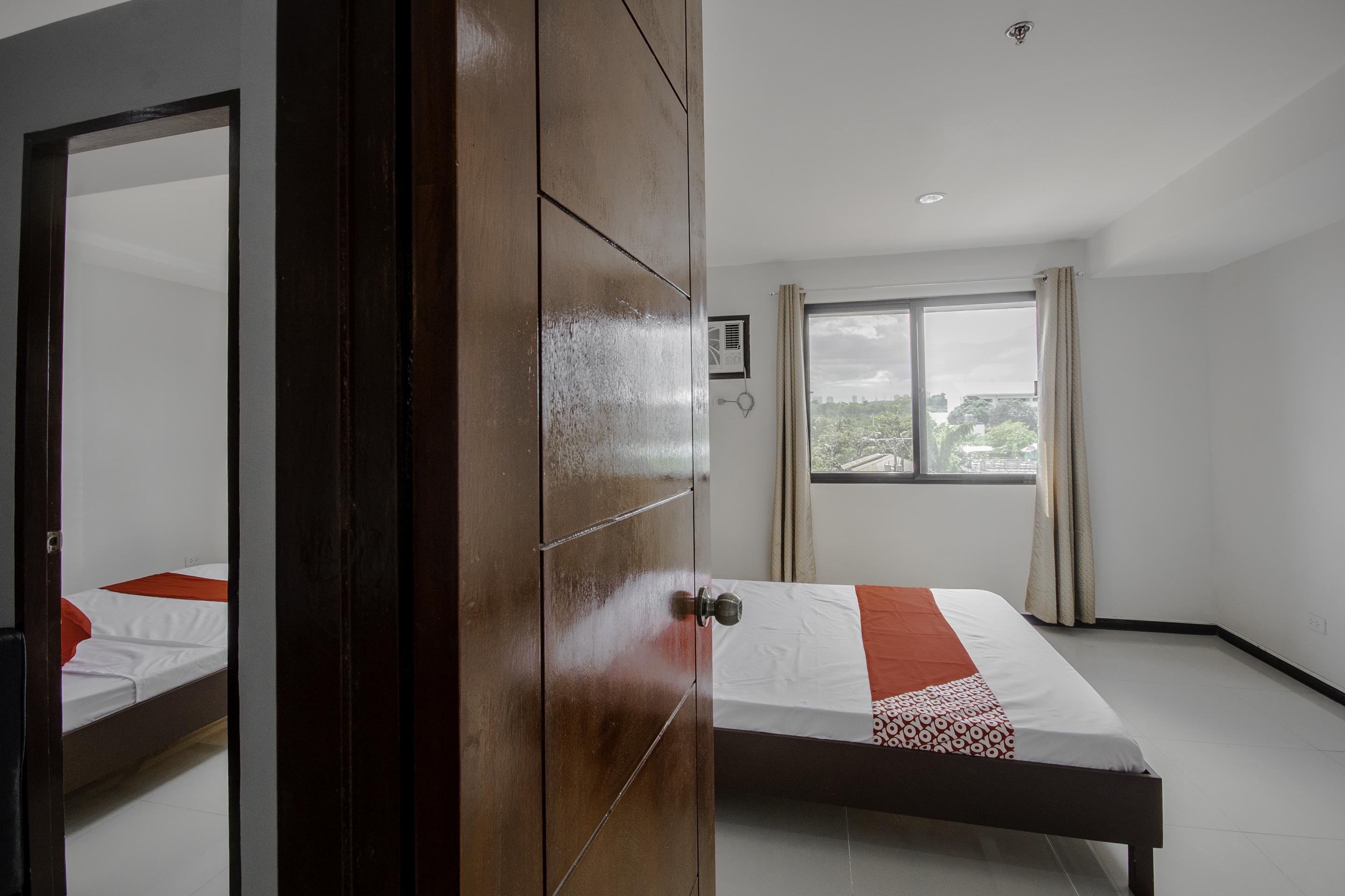 Cornerstone Manor Hotel Talamban Viejo