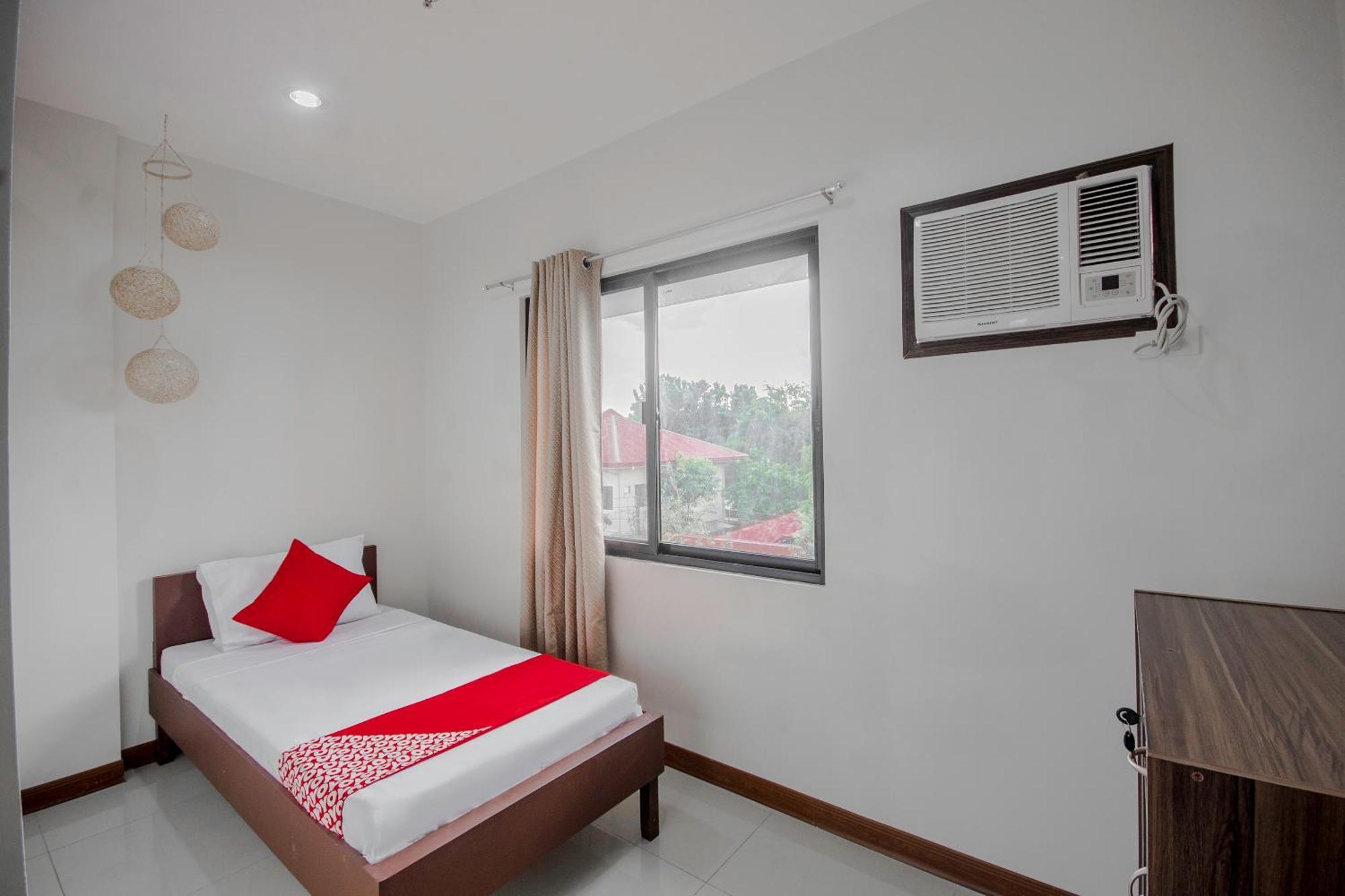 Hotel Cornerstone Manor 3*