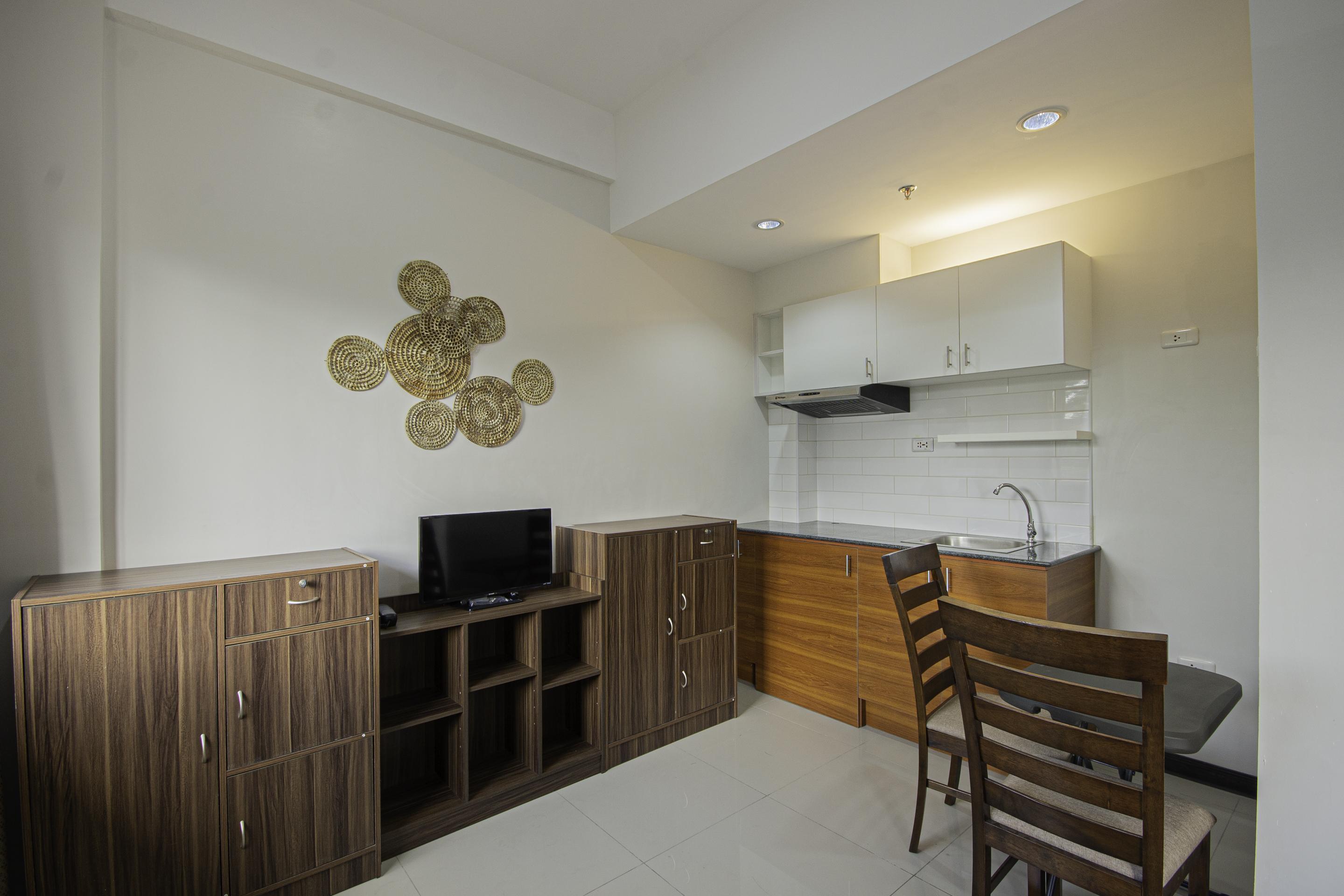 Cornerstone Manor Talamban Viejo