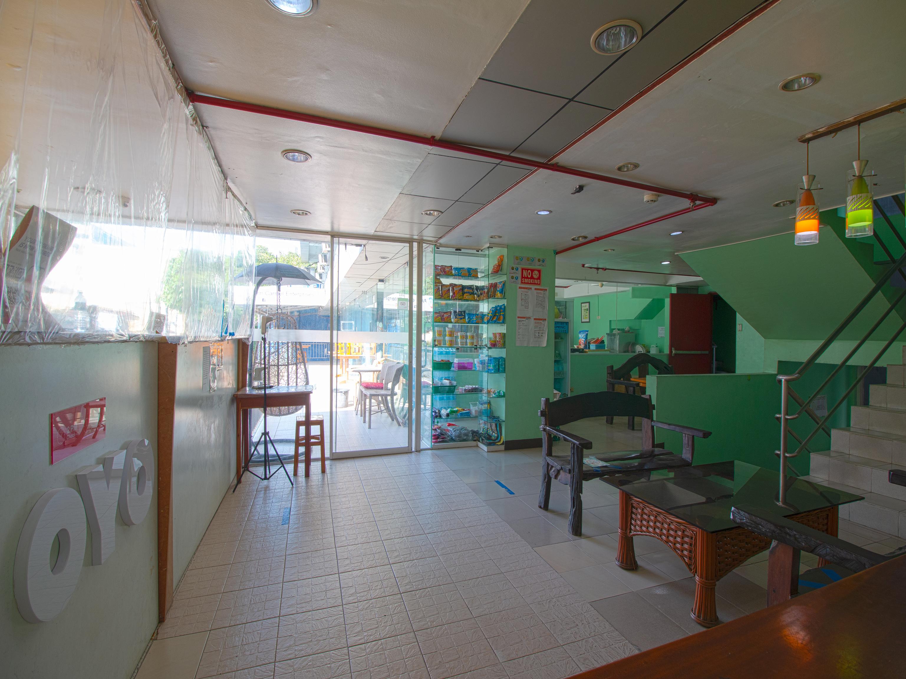 Oyo 677 Roseate Hotel 3*