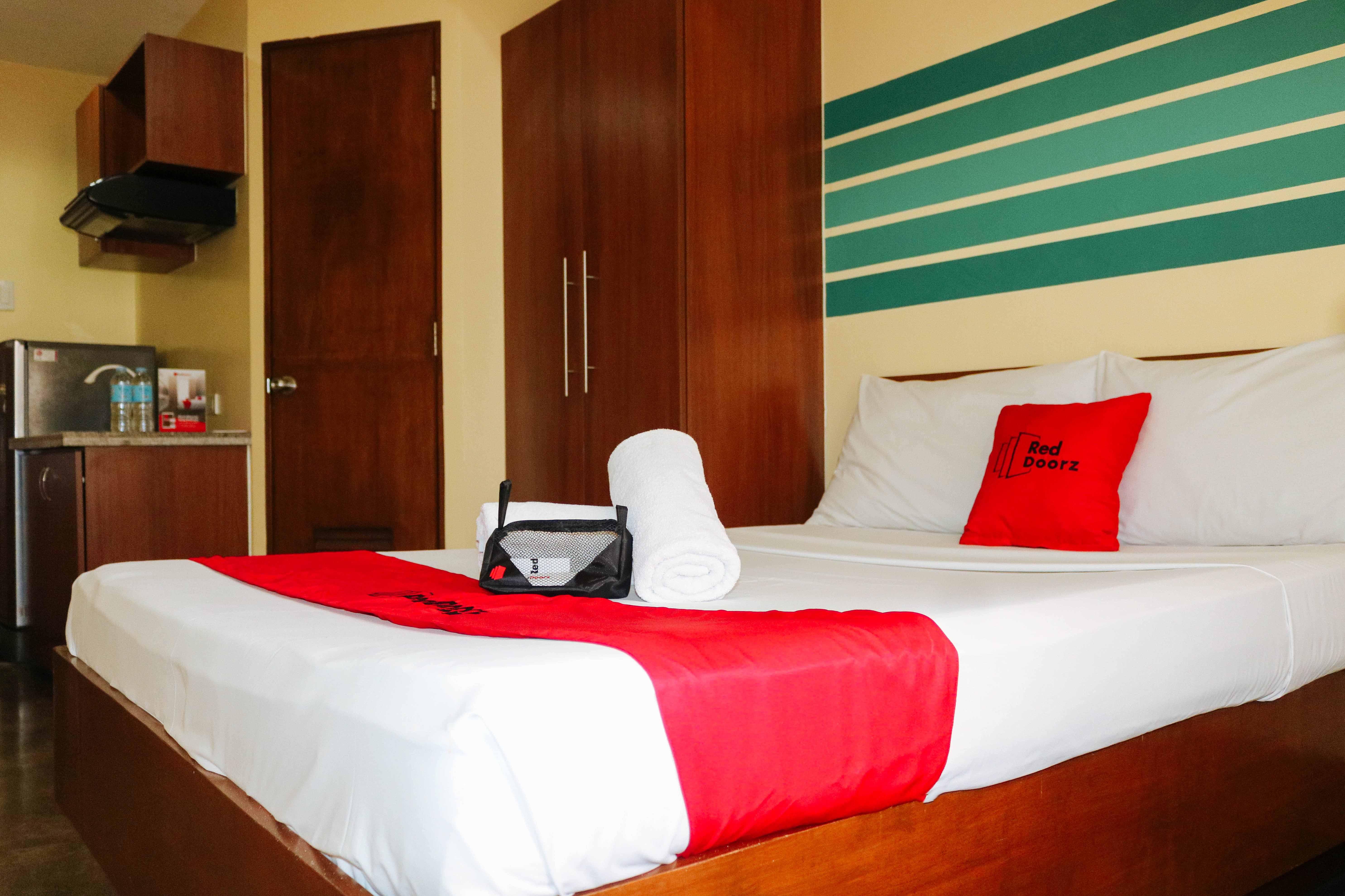 Reddoorz @ Mj Cuenco Avenue Hotel