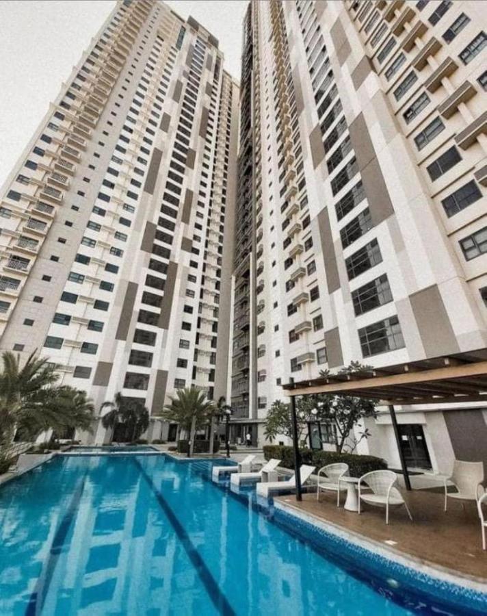Horizon 101 A2 Shortwalk Robinson Mall Mango Square Bar Apartment