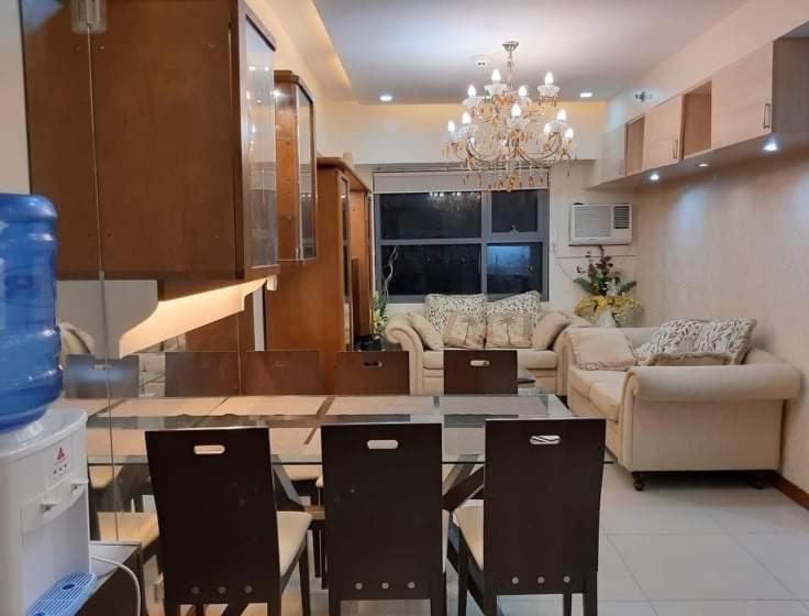 Horizons 101 Near Malls Homestay Cebu