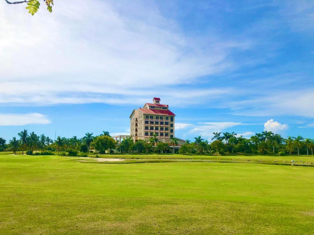 Resort Queens Island Golf And