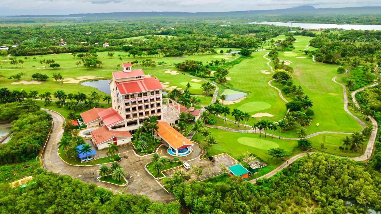 Queens Island Golf And Resort