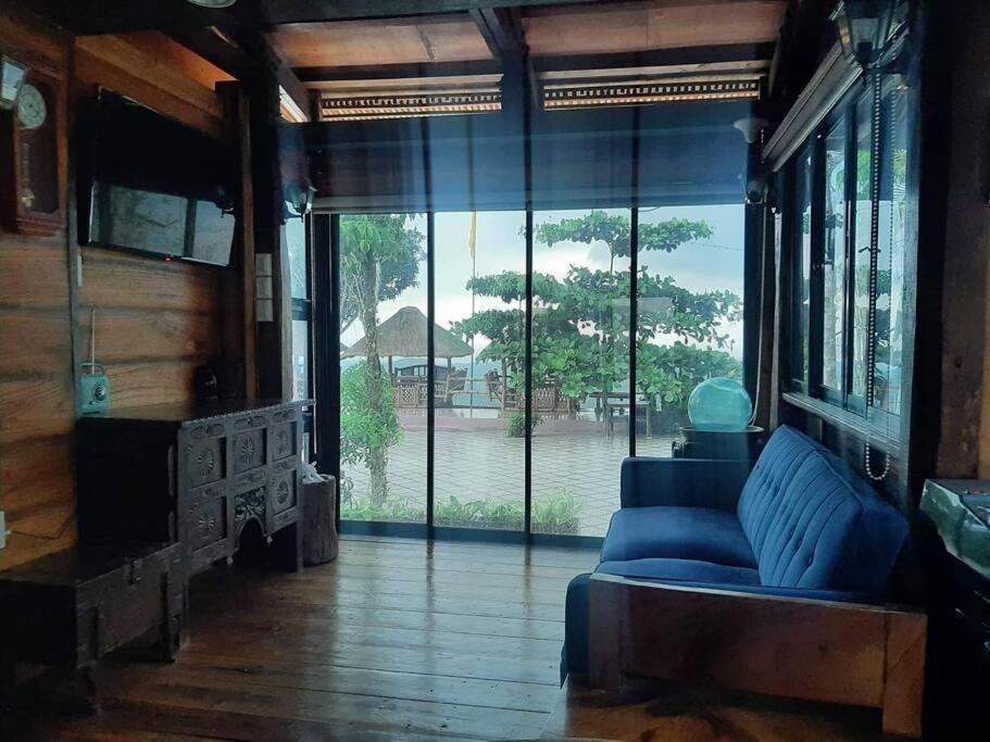 Log Cabin With Sea & Mountain View In Bahay bakasyunan Cebu