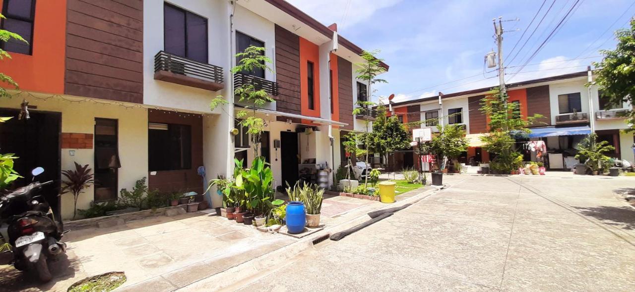 Entire 2 Story-house In Navona Subdivision In Lapu-lapu Mactan Cebu *