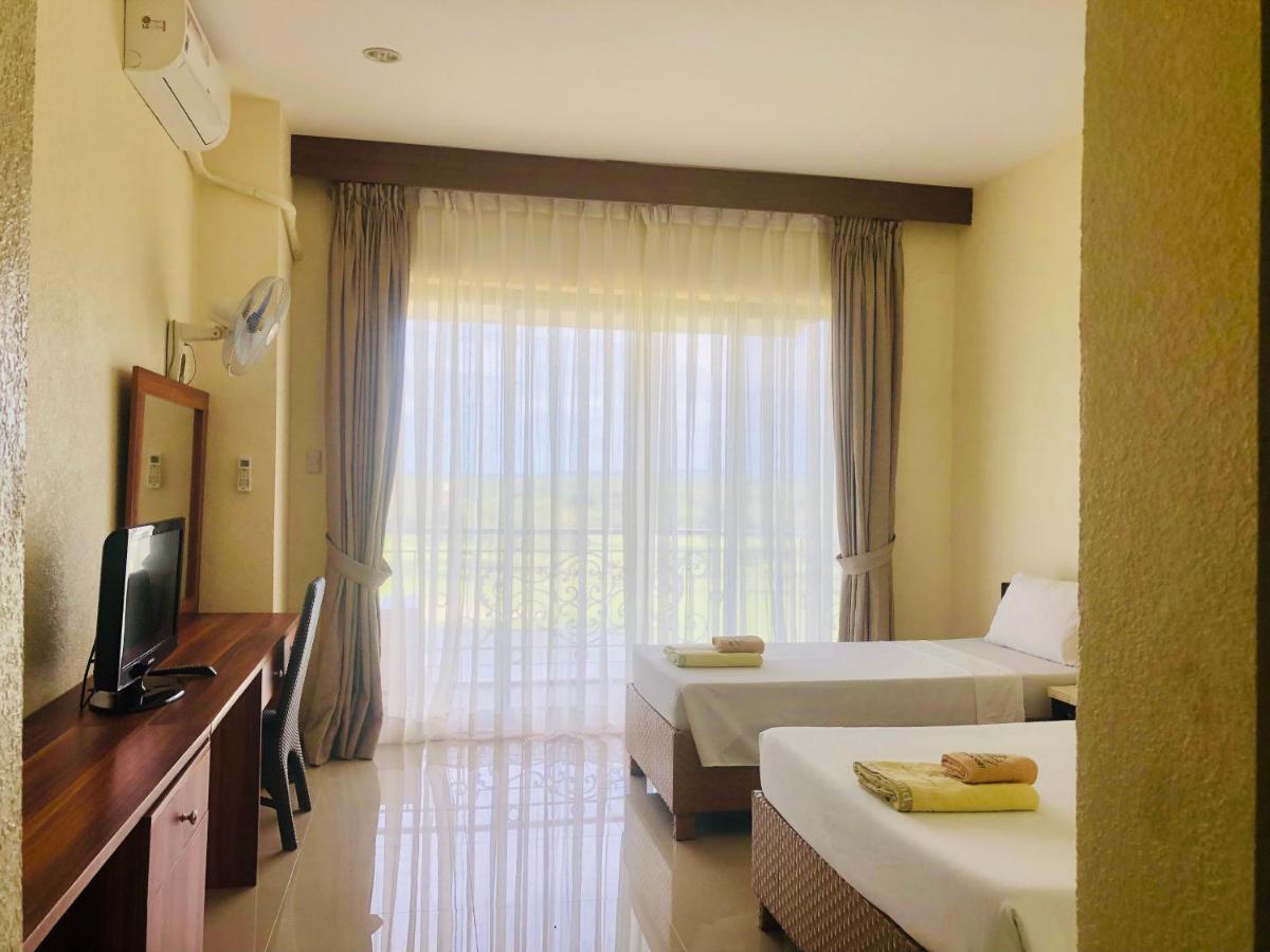 Queens Island Golf And Resort Medellin