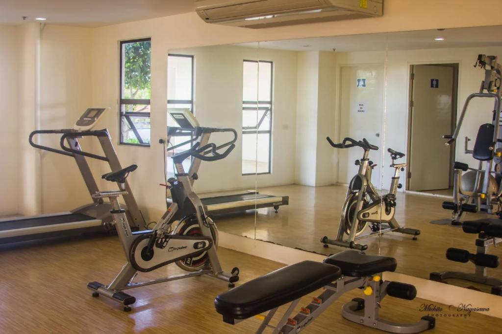 Apartment Mabolo Garden Flat A5 Rooftop Pool Shortwalk To Ayala Mall Cebu