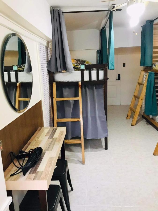 Albergue Che & Female Colon, *