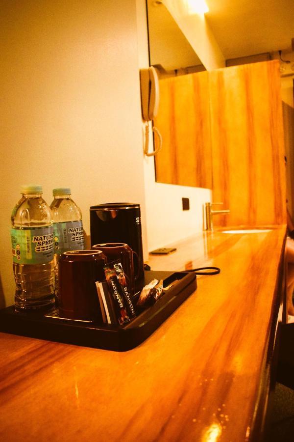 Cebu Dulcinea And Suites-mactan Airport 3*