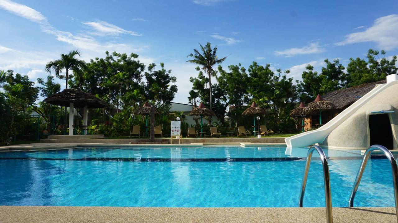 Marcosas Resort