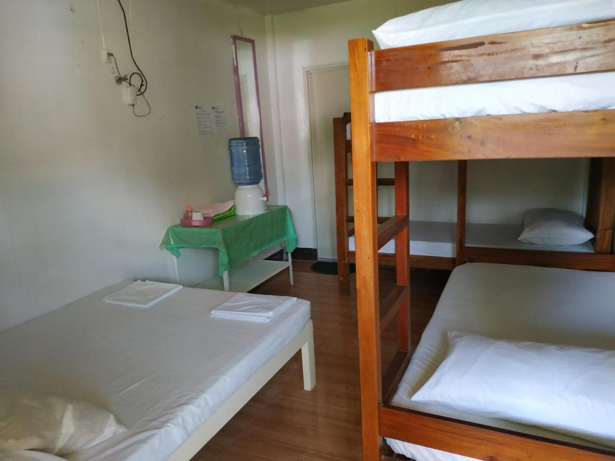 Guest house Emoks Moalboal