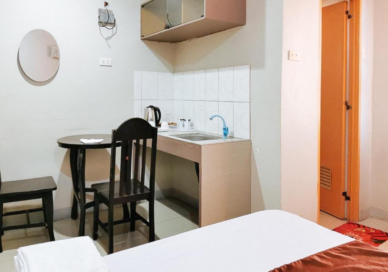 Reddoorz Segra Square House