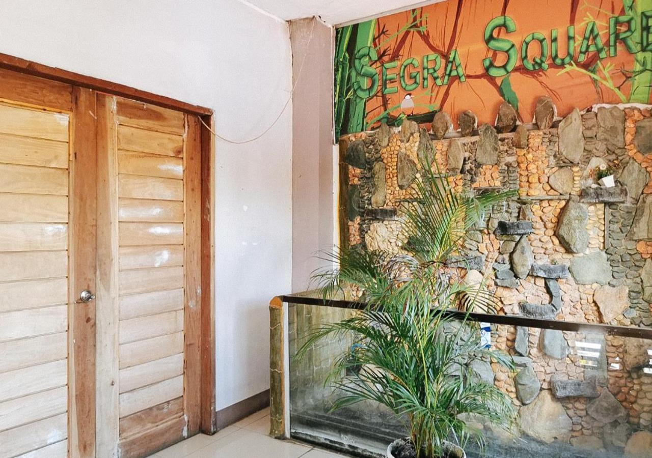 Hotel Reddoorz Segra Square House *