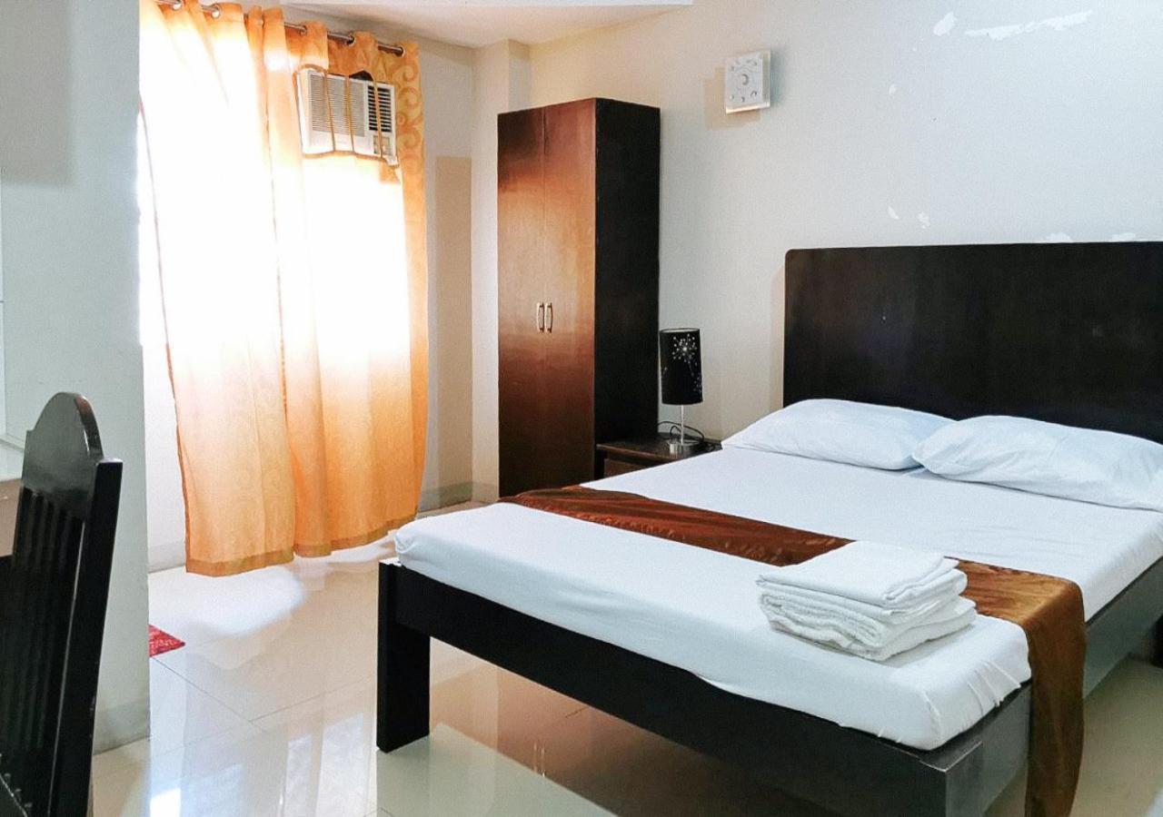 Hotel Reddoorz Segra Square House