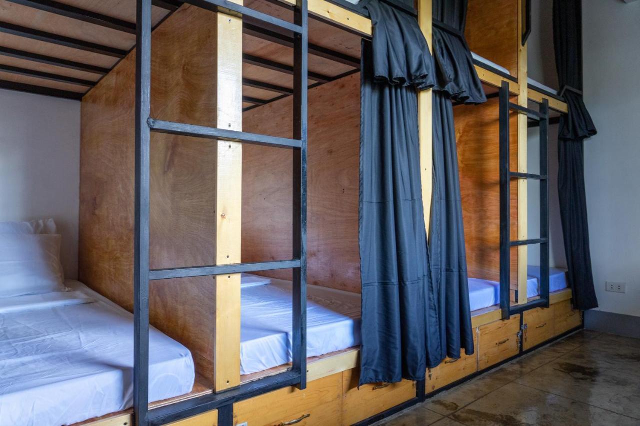 Momo Hostel