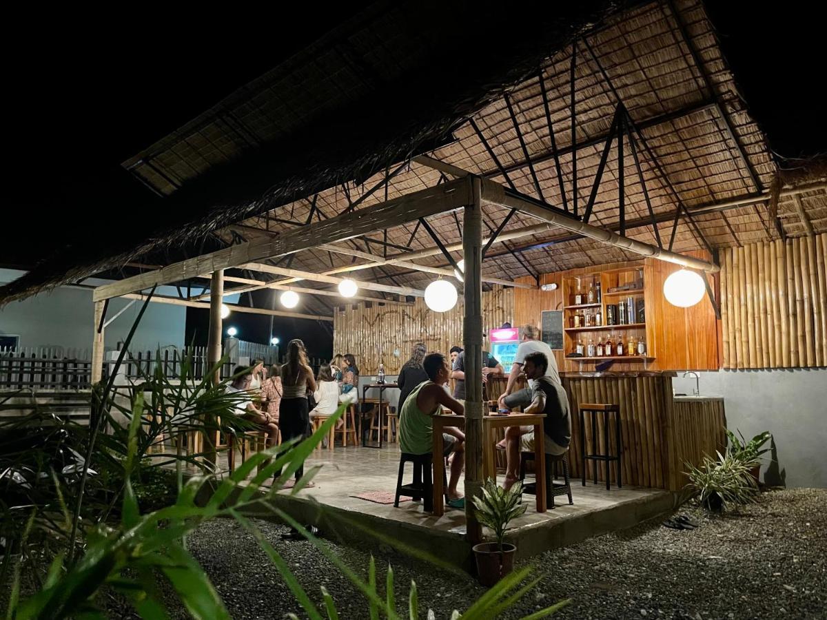 Hostel Momo Moalboal