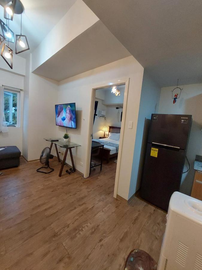 1 Bedroom With Balcony Near Airport Aparthotel *
