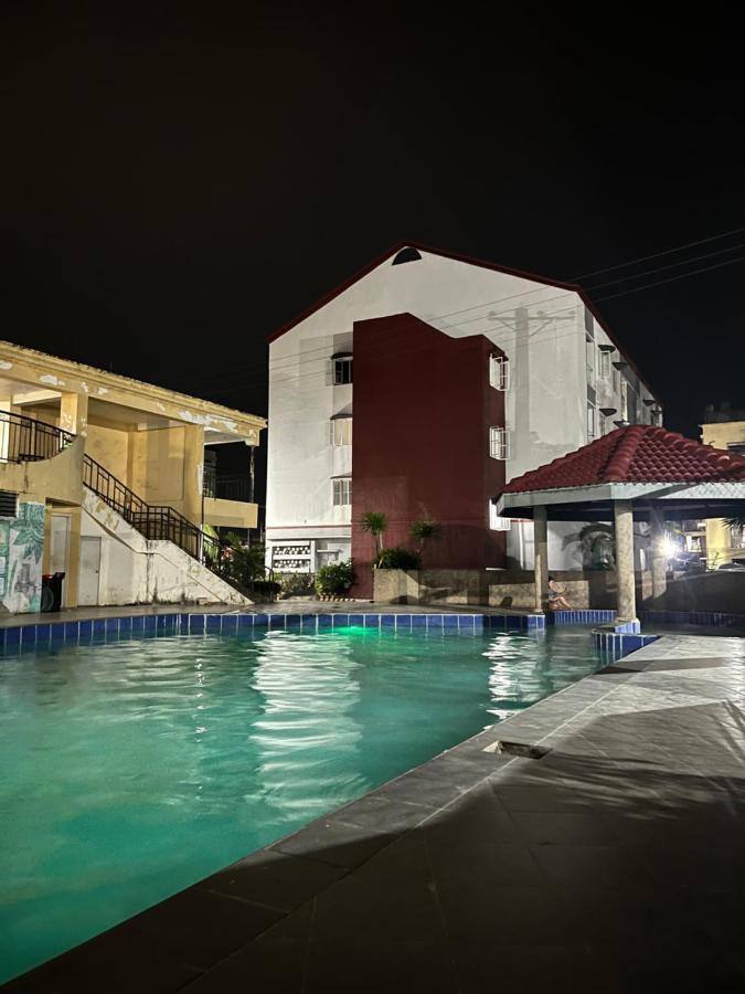 Alex's Place - U403 B11 Mactan Oasis Gardens Condominium No Elevator * Lapu-Lapu City