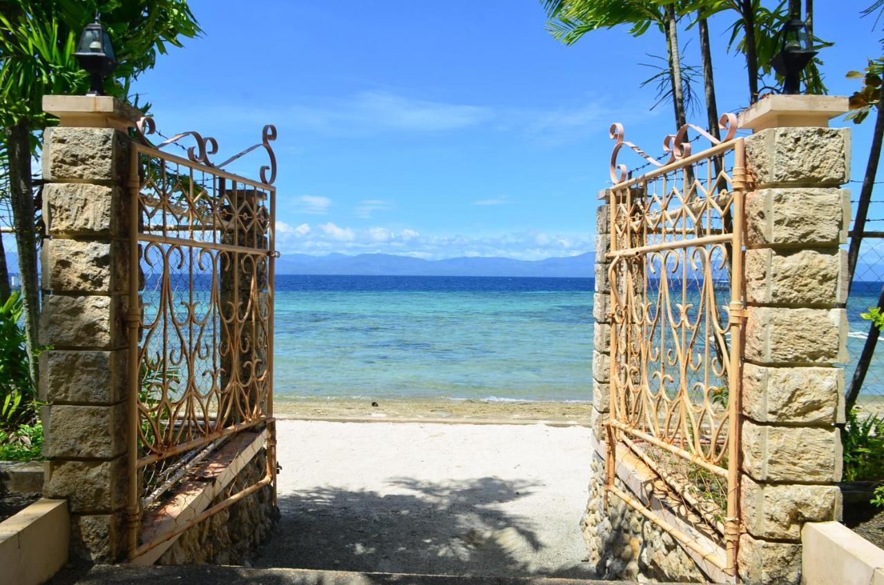 Bahay bakasyunan Private Beachfront With Ocean View And Direct Reef Access