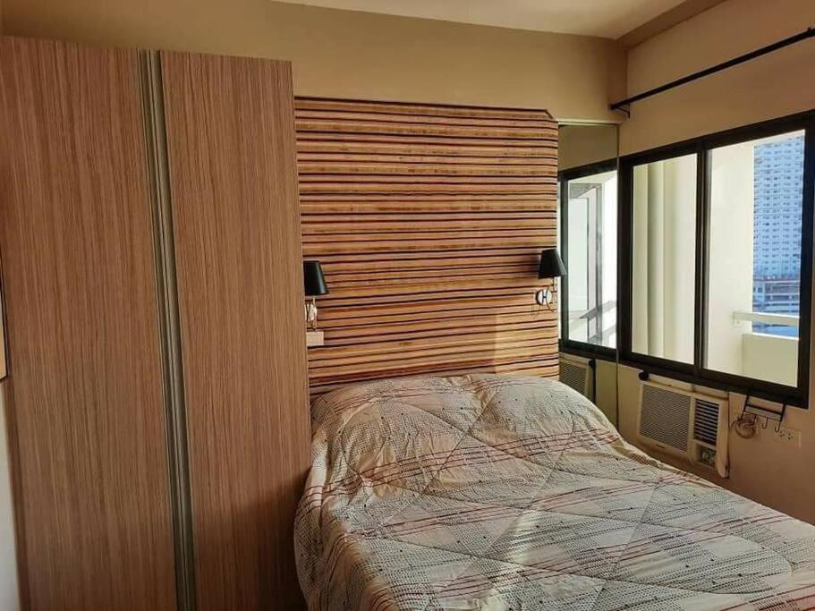 Budget For 5 Mabolo Garden Flats 20th Floor *