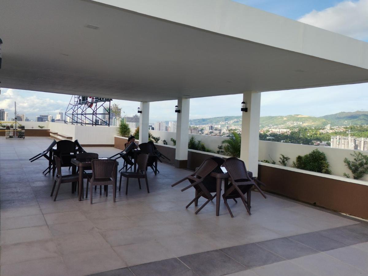K&c's Place Fully Furnished Unit Apartamento