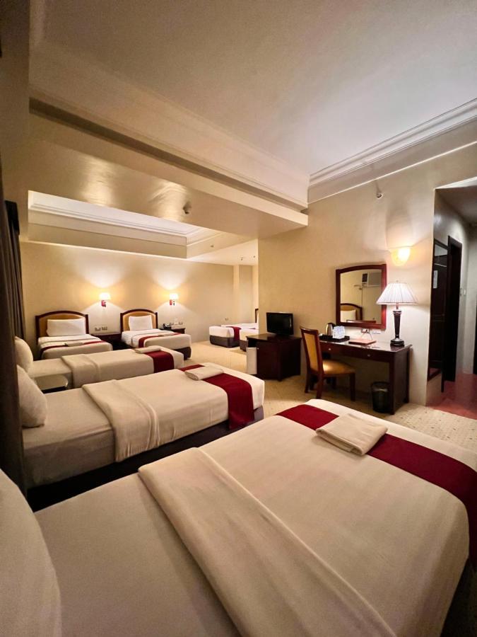 Sarrosa International And Residential 3*