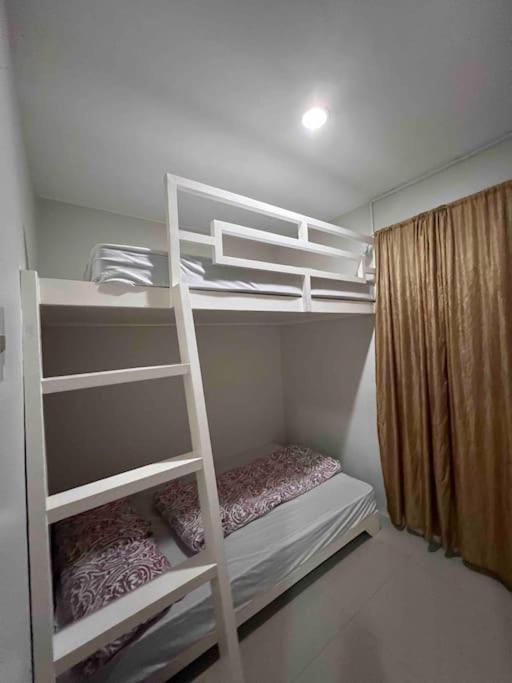 Chavid Town House Has Two Bedrooms * San Fernando (Cebu)